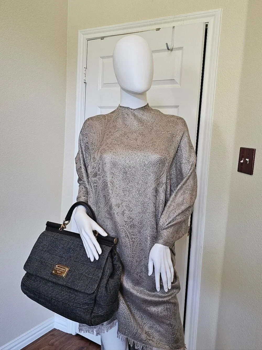 Dolce & Gabbana Woven Raffia Handbag (RARE)